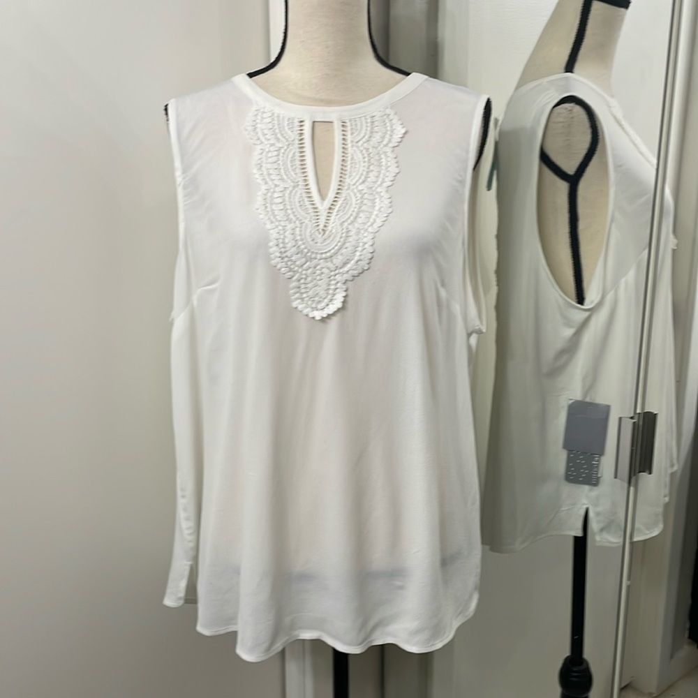 NWT Offwhite Keyhole sleeveless blouse